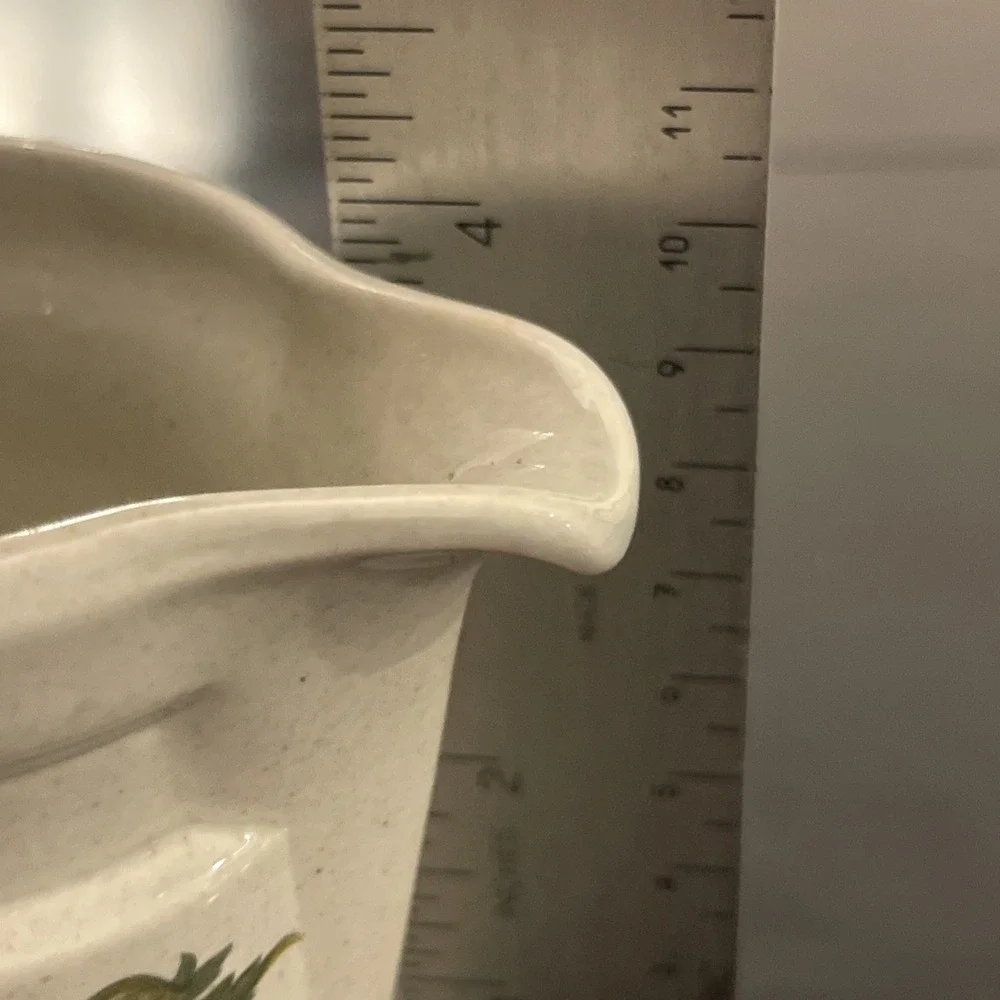 WEDGWOOD QUINCE  INDIVIDUAL‎ CREAMER Discontinued